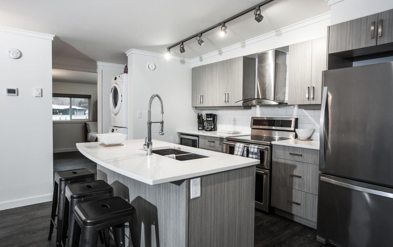 Novlan Suite By Revelstoke Vacations Exterior photo
